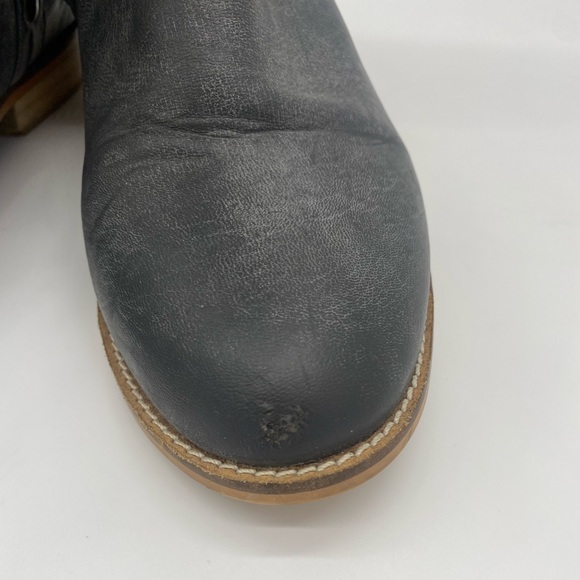 Very Volatile Gray Distressed Tall Boots - Picture 6 of 9